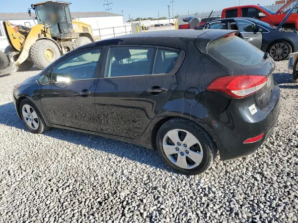 KNAFK5A89G5652373 2016 KIA FORTE - Image 2