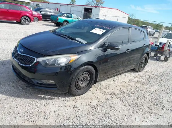 KNAFK5A89G5654088 2016 KIA FORTE - Image 2