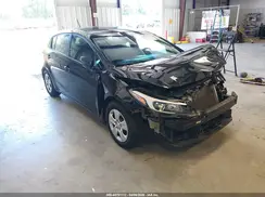 KNAFK5A89H5681499 2017 KIA FORTE