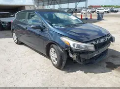 KNAFK5A89H5683429 2017 KIA FORTE