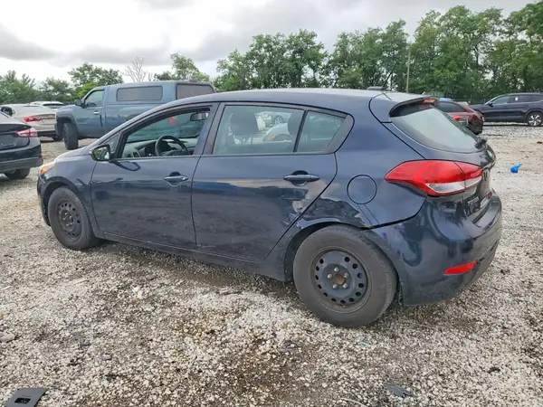 KNAFK5A89H5687478 2017 KIA FORTE - Image 2