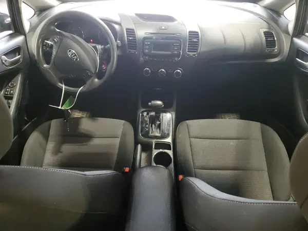 KNAFK5A89H5705901 2017 KIA FORTE - Image 8