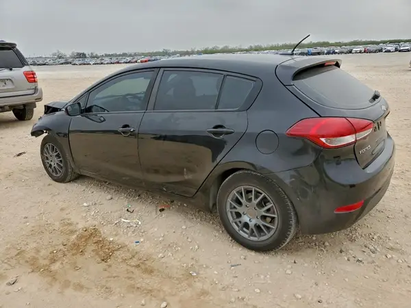 KNAFK5A89H5725467 2017 KIA FORTE - Image 2