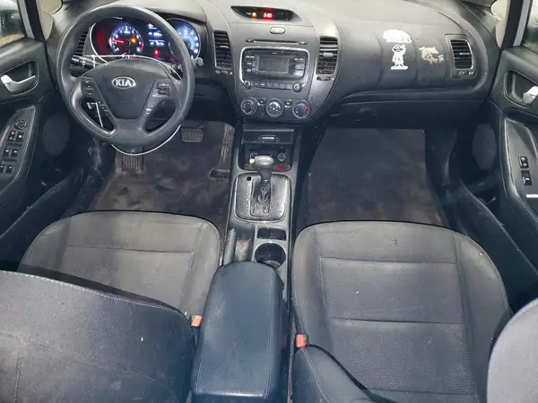 KNAFK5A89H5730796 2017 KIA FORTE - Image 8