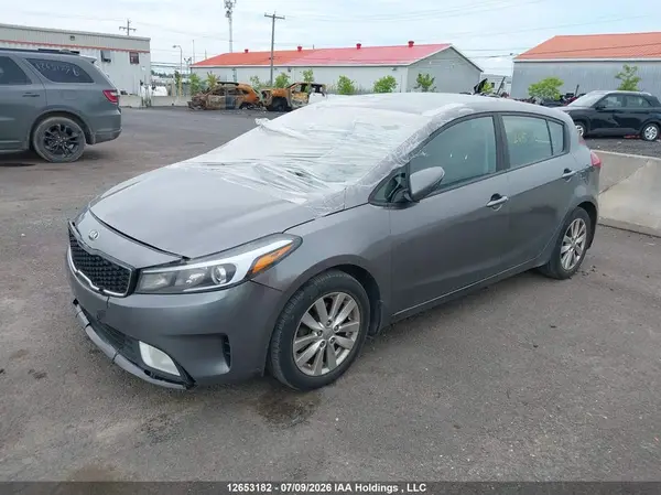 KNAFK5A89H5731723 2017 KIA FORTE - Image 2
