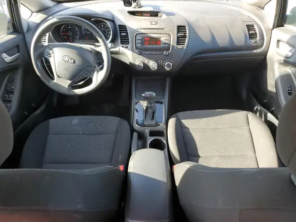 KNAFK5A89J5773119 2018 KIA FORTE - Image 8