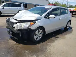 KNAFK5A8XG5582480 2016 KIA FORTE
