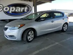 KNAFK5A8XG5584567 2016 KIA FORTE