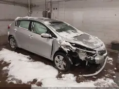 KNAFK5A8XG5585167 2016 KIA FORTE