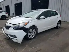 KNAFK5A8XG5588781 2016 KIA FORTE