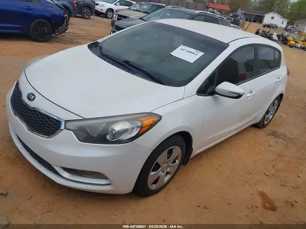 KNAFK5A8XG5592507 2016 KIA FORTE - Image 2
