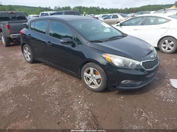 KNAFK5A8XG5599229 2016 KIA FORTE - Image 1