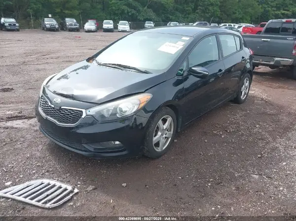 KNAFK5A8XG5599229 2016 KIA FORTE - Image 2