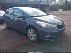 KNAFK5A8XG5599330 2016 KIA FORTE