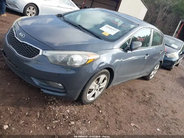 KNAFK5A8XG5599330 2016 KIA FORTE - Image 2
