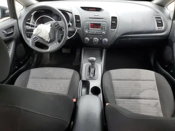 KNAFK5A8XG5600119 2016 KIA FORTE - Image 8