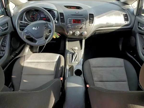 KNAFK5A8XG5600136 2016 KIA FORTE - Image 8