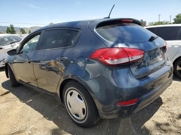 KNAFK5A8XG5605496 2016 KIA FORTE - Image 2