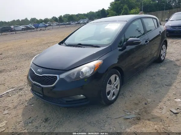 KNAFK5A8XG5606020 2016 KIA FORTE - Image 2