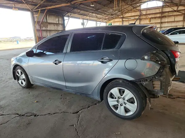 KNAFK5A8XG5630706 2016 KIA FORTE - Image 2