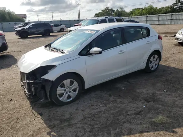 KNAFK5A8XG5647408 2016 KIA FORTE - Image 1