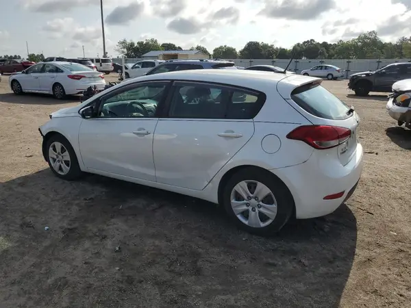 KNAFK5A8XG5647408 2016 KIA FORTE - Image 2