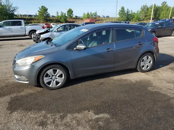 KNAFK5A8XG5654617 2016 KIA FORTE - Image 1
