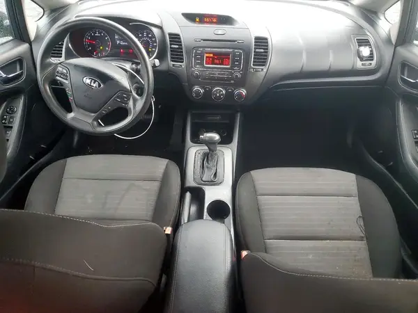 KNAFK5A8XG5657601 2016 KIA FORTE - Image 8