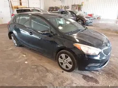 KNAFK5A8XG5658179 2016 KIA FORTE