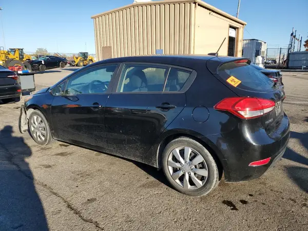 KNAFK5A8XG5658957 2016 KIA FORTE - Image 2