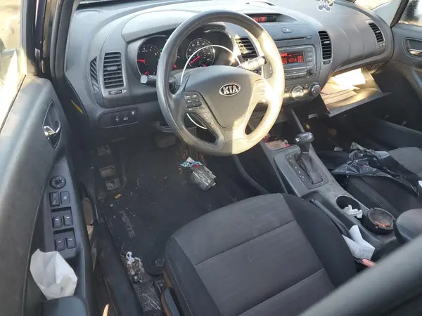 KNAFK5A8XG5658957 2016 KIA FORTE - Image 8