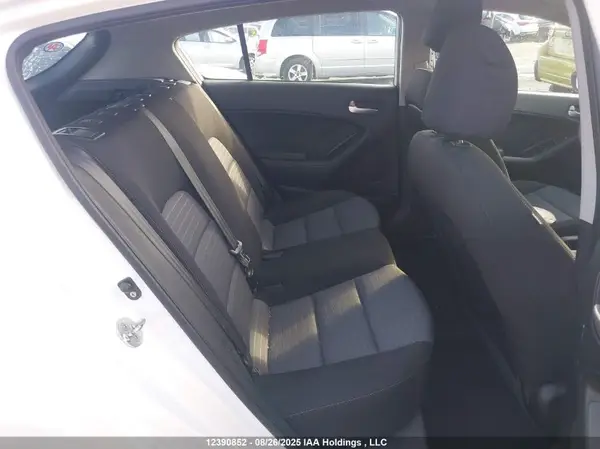 KNAFK5A8XG5659901 2016 KIA FORTE - Image 8