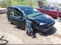 KNAFK5A8XH5667918 2017 KIA FORTE