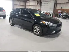 KNAFK5A8XH5673606 2017 KIA FORTE