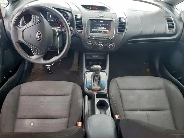 KNAFK5A8XH5690230 2017 KIA FORTE - Image 8