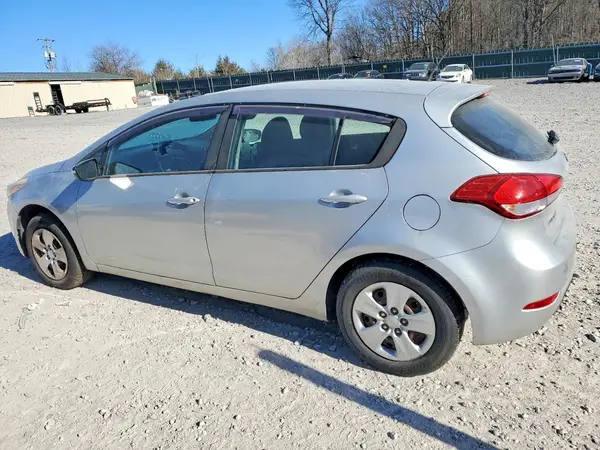 KNAFK5A8XH5697873 2017 KIA FORTE - Image 2