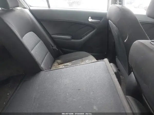 KNAFK5A8XH5701601 2017 KIA FORTE - Image 3