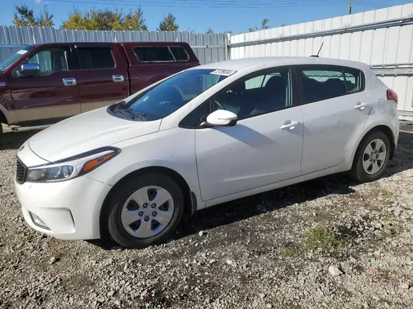 KNAFK5A8XH5704854 2017 KIA FORTE - Image 1