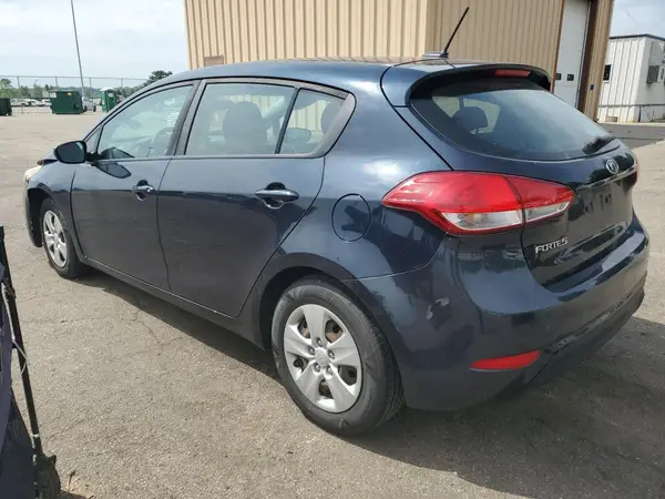 KNAFK5A8XH5706443 2017 KIA FORTE - Image 2