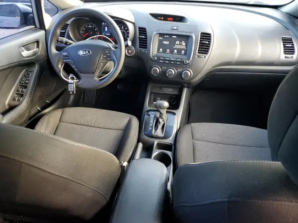 KNAFK5A8XH5708855 2017 KIA FORTE - Image 8