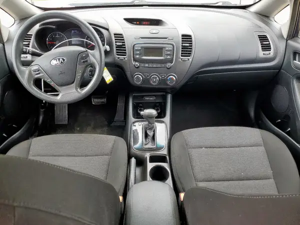 KNAFK5A8XH5721265 2017 KIA FORTE - Image 8