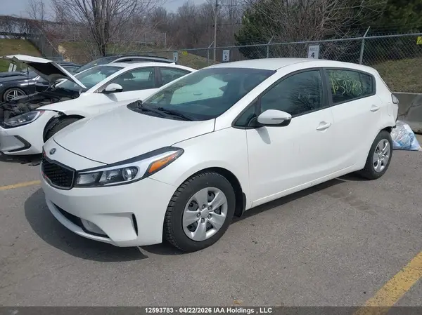 KNAFK5A8XH5728393 2017 KIA FORTE - Image 2