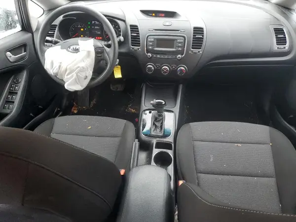 KNAFK5A8XH5730824 2017 KIA FORTE - Image 8