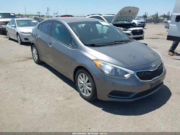 KNAFX4A60G5442190 2016 KIA FORTE - Image 1