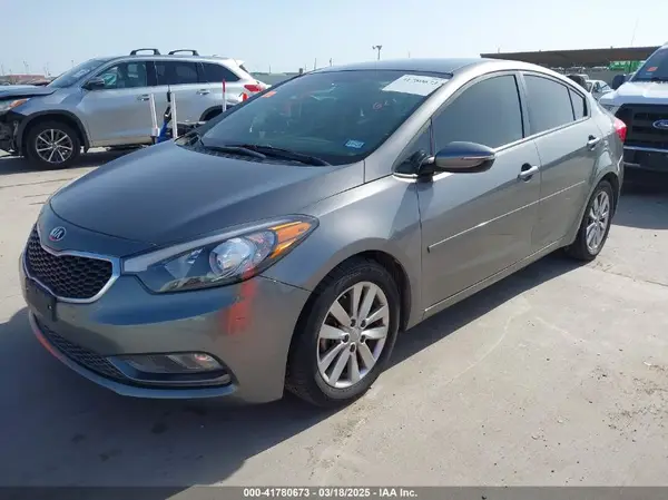 KNAFX4A60G5443162 2016 KIA FORTE - Image 2