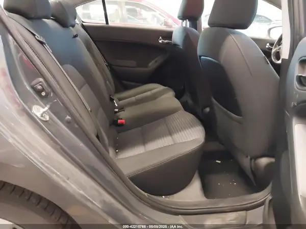 KNAFX4A60G5443632 2016 KIA FORTE - Image 8