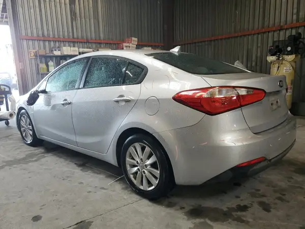 KNAFX4A60G5444165 2016 KIA FORTE - Image 2