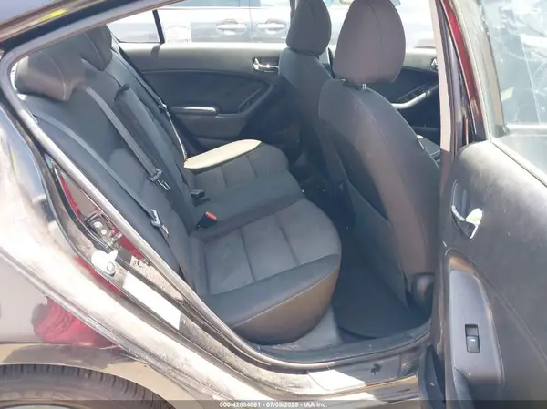 KNAFX4A60G5453755 2016 KIA FORTE - Image 8