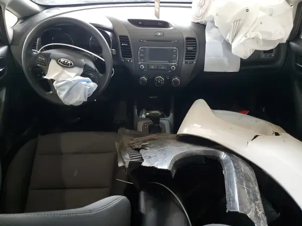 KNAFX4A60G5460818 2016 KIA FORTE - Image 8