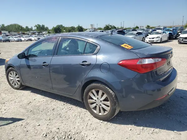 KNAFX4A60G5461824 2016 KIA FORTE - Image 2